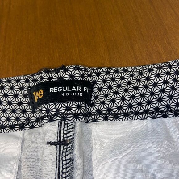 Lee casual shorts   - Picture 2 of 4